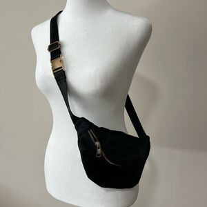 Black Belt/Crossbody Bag. Great Condition.